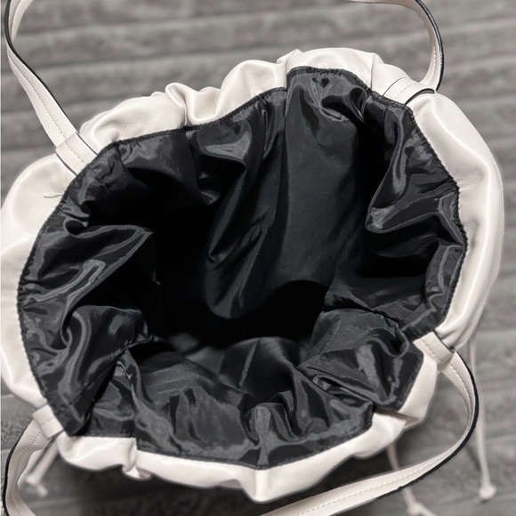 Victoria's Secret Vegan Leather Cinch Tote Bag - Picture 5 of 7